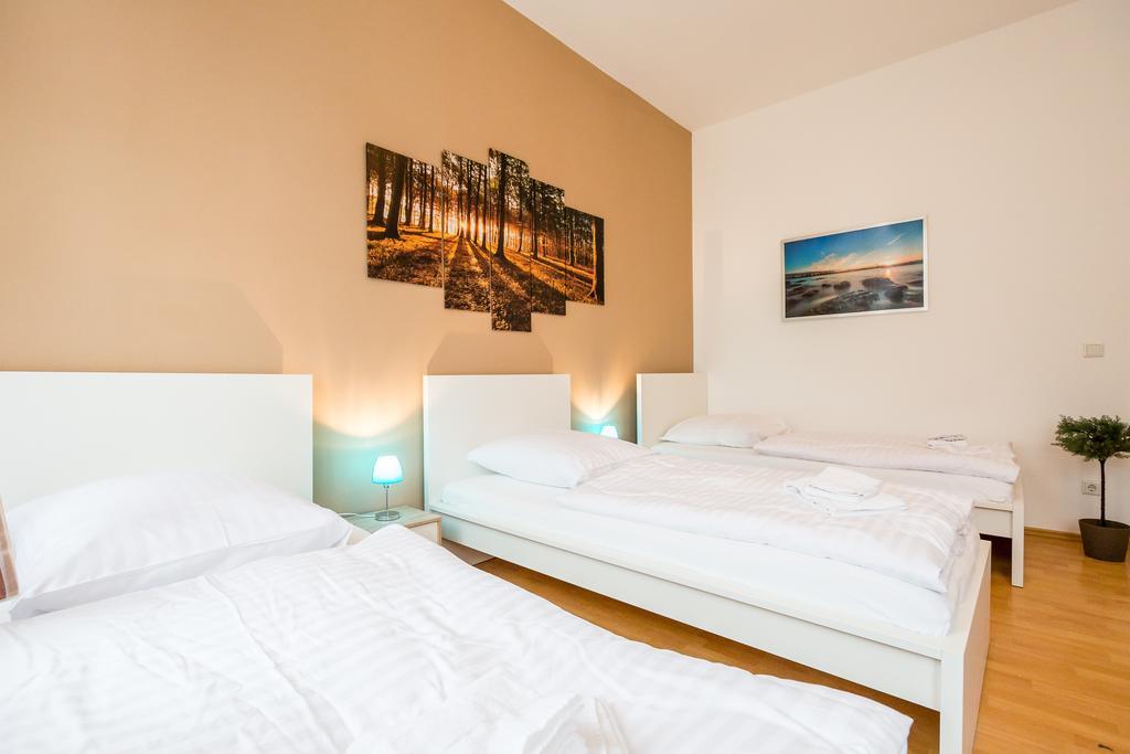 Heerstrasse Apartments Apartment