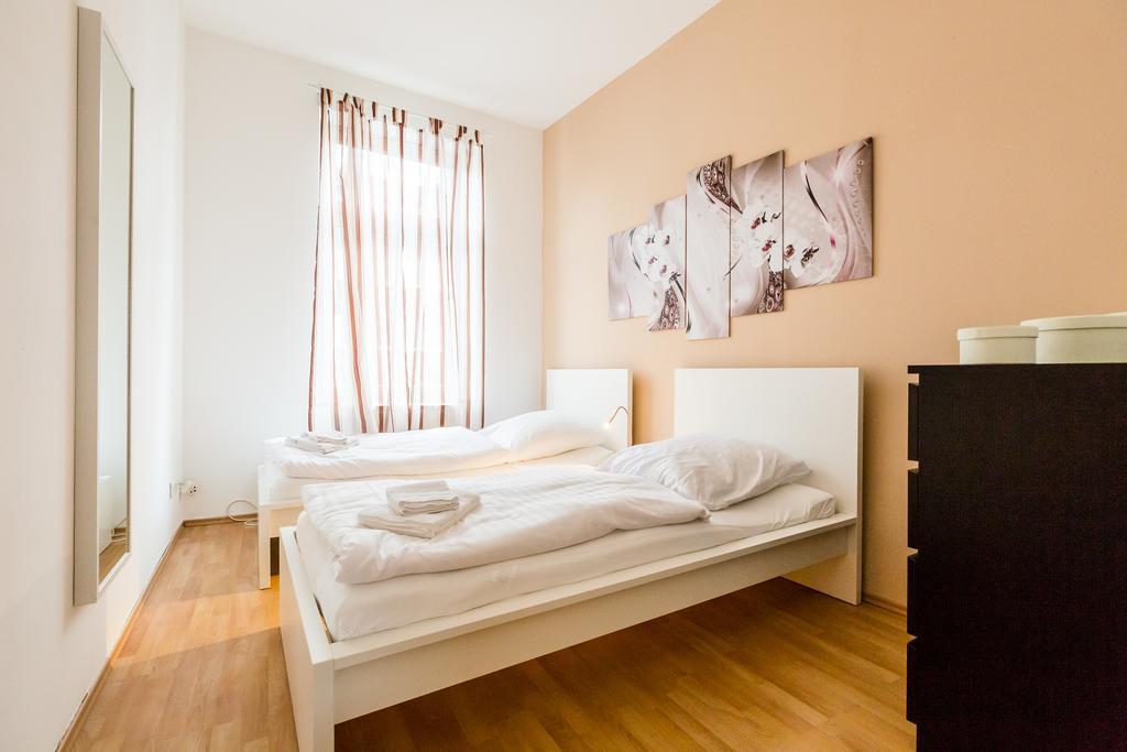 Heerstrasse Apartments Apartment